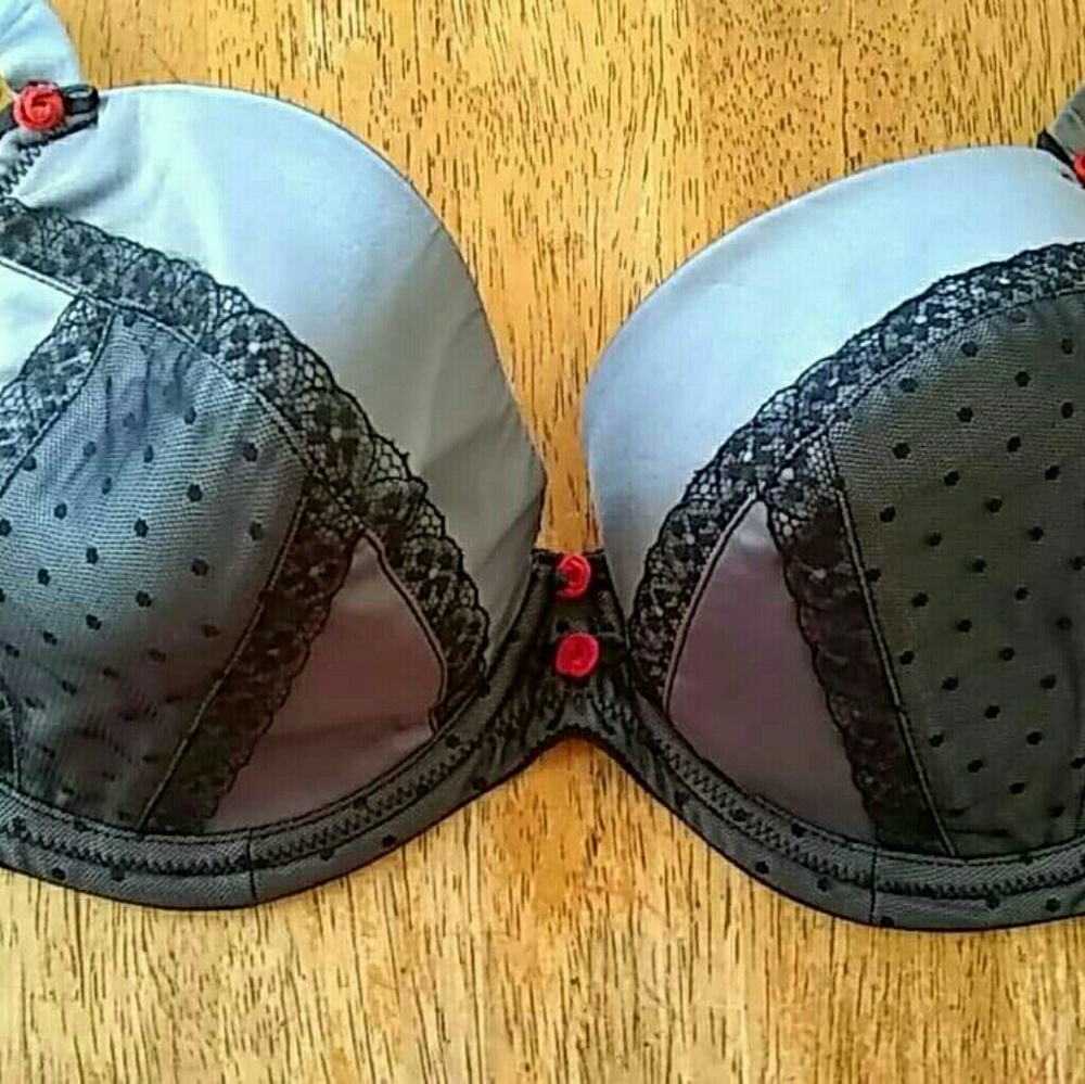 Black and grey bra